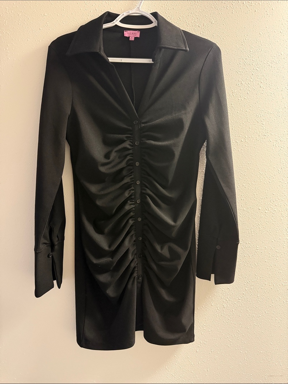 Francesca's Collections Black Ruched Button-Front Long Sleeve Shirt Dress